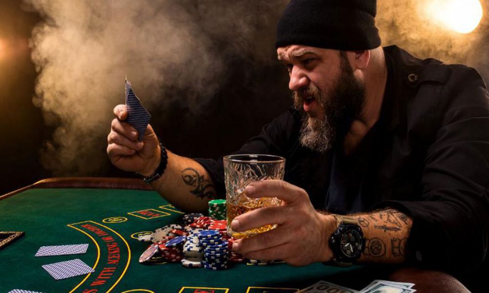 10 kinh nghiệm quý báu mà cao thủ poker khuyên bạn